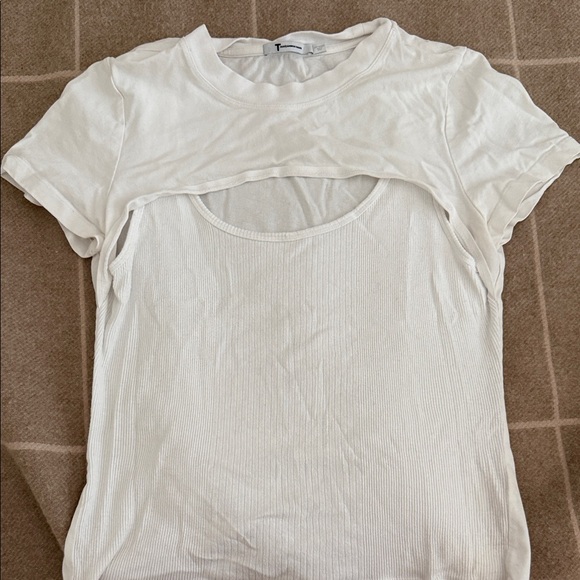 Elegant Cream Layered Short Sleeve Top - Picture 1 of 2